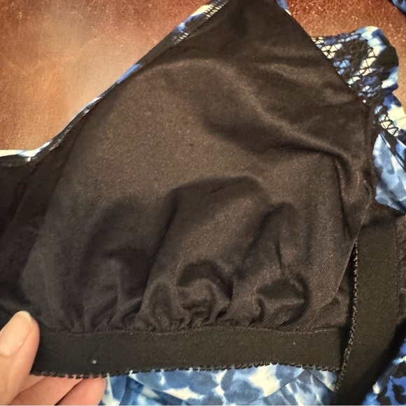 MagicSuit Tankini Top - Picture 4 of 7